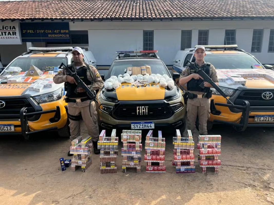 PM Rodoviária apreende 11 mil papelotes de cocaína e carga irregular na BR-135