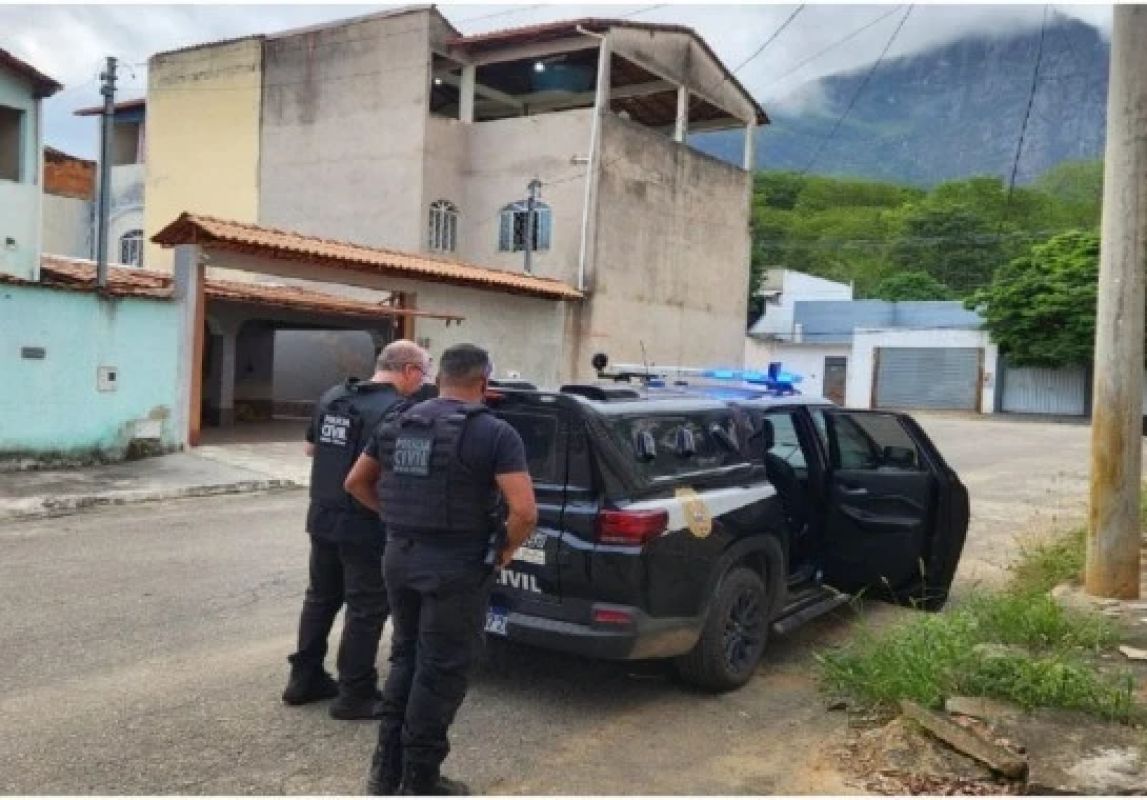 Mulher de Mantena é morta e corpo carbonizado é encontrado em Governador Valadares