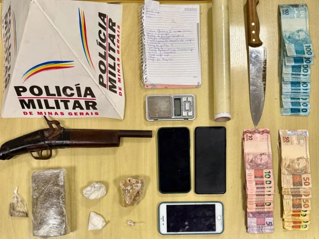 Quatro pessoas são presas por tráfico de drogas em casa em Ipatinga