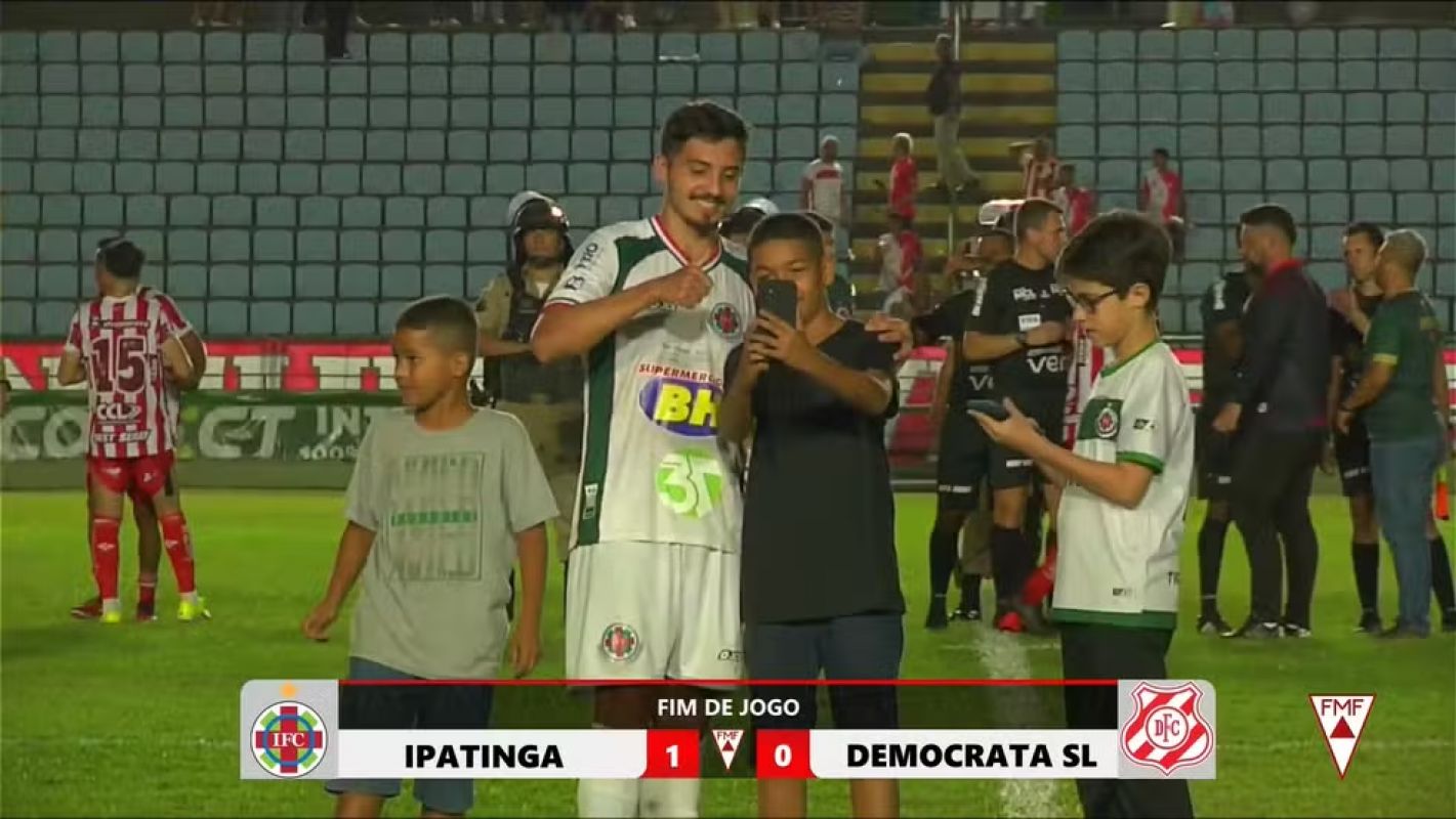 Com gol no segundo tempo, Ipatinga vence e carimba vaga na fase decisiva do Módulo II