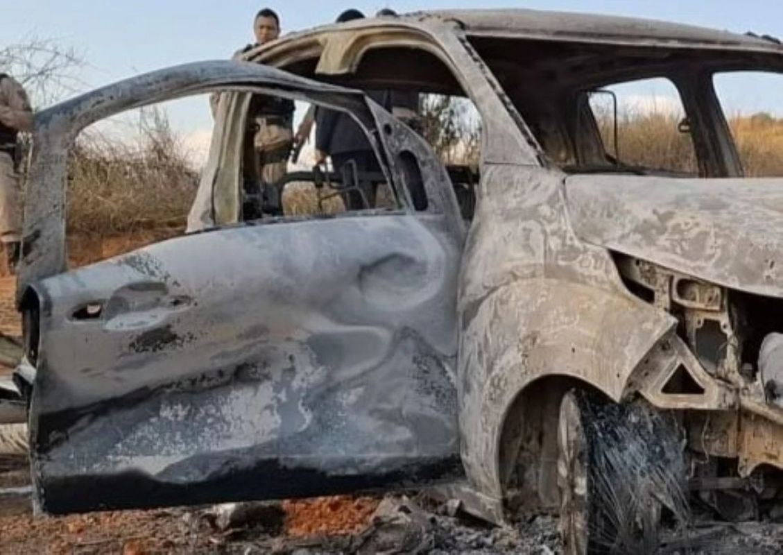 Corpo carbonizado é achado dentro de carro incendiado na BR-381, em Minas