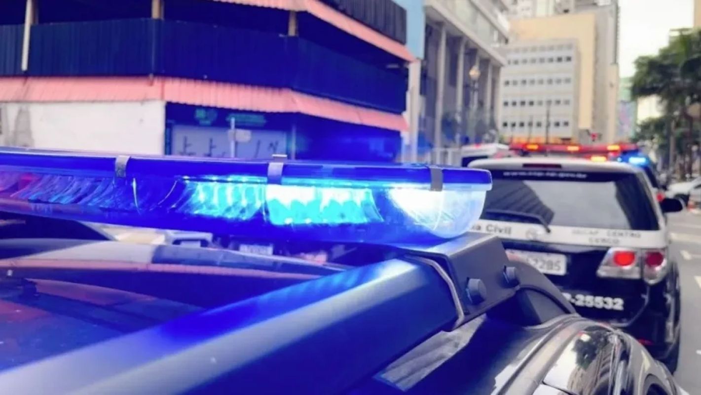 Briga em escola termina com aluna ferida por tesoura em SP