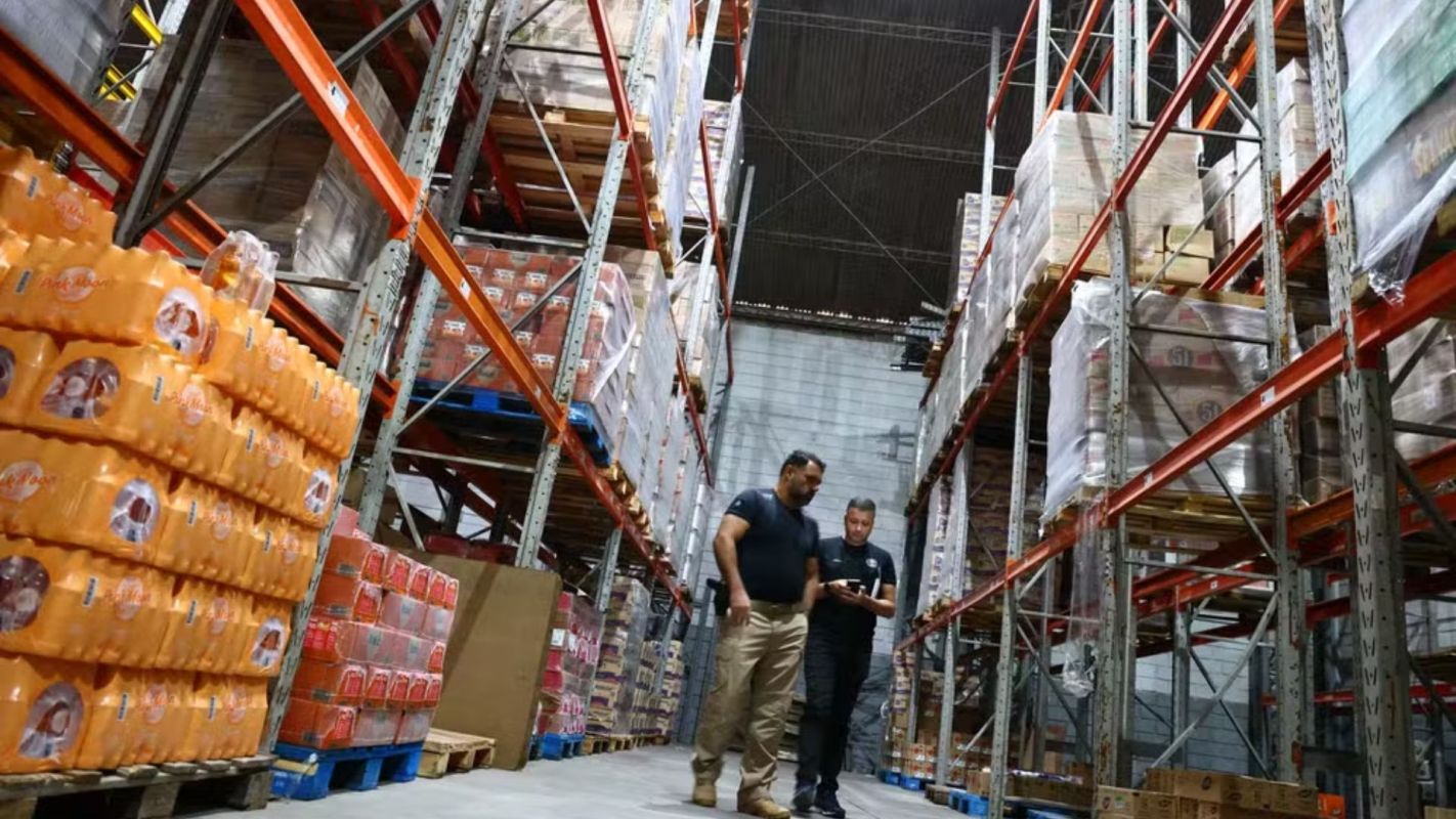 Operação apreende mais de 182 mil litros de bebidas alcoólicas ilegais em MG