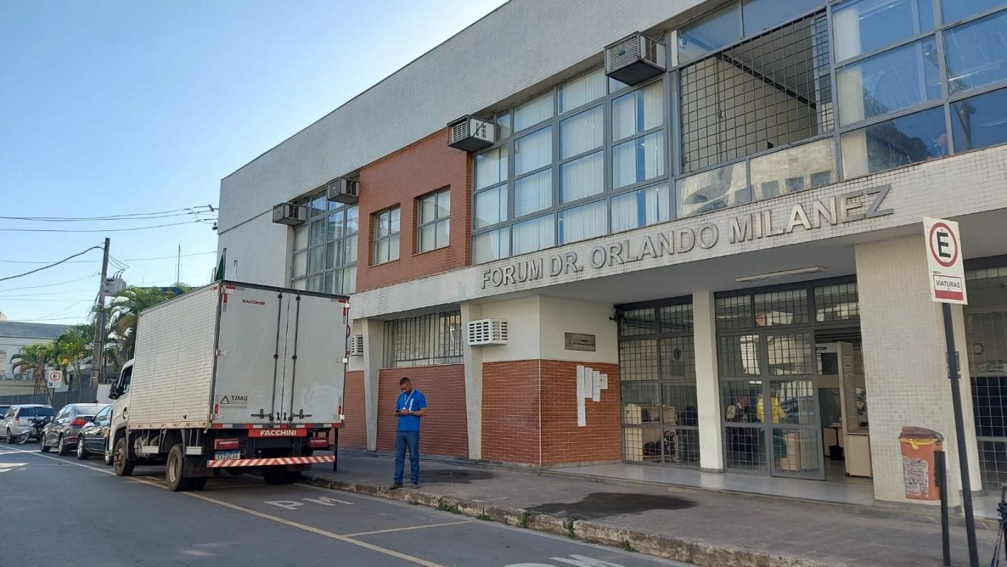 Acusado de matar jovem por ciúmes enfrenta julgamento em Coronel Fabriciano