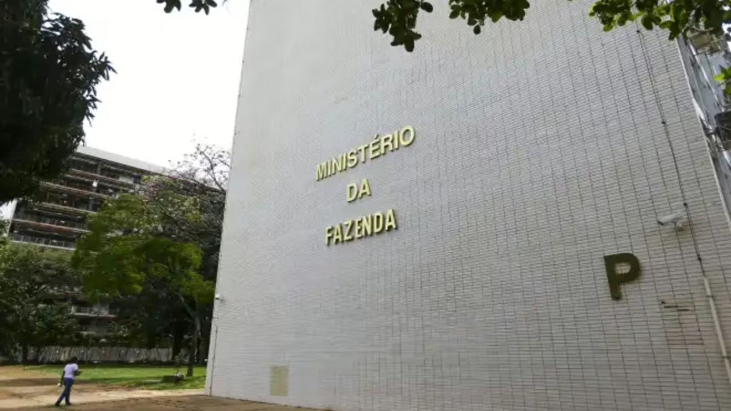 Governo analisa atualizar Simples Nacional, mas custo fiscal dificulta acordo