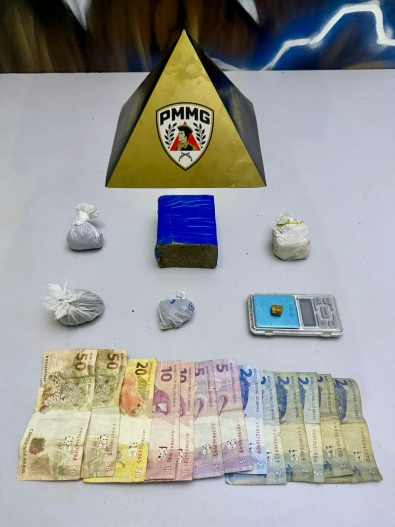 Operação contra o tráfico prende dois homens e apreende drogas e veículo no bairro Canaã, em Ipatinga