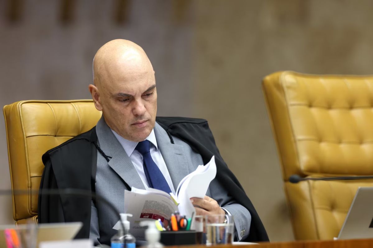 Moraes mantém condenação de Bolsonaro a 27 anos por tentativa de golpe