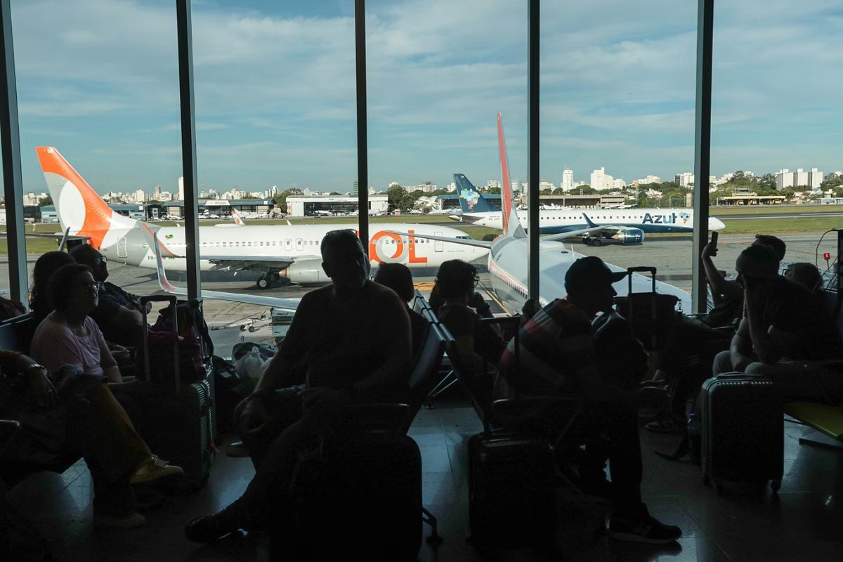 Governo Lula anuncia pacote para conter alta dos combustíveis após guerra no Oriente Médio