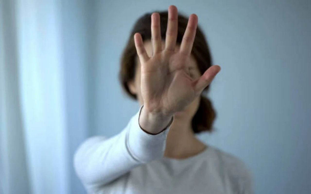 Em Minas Gerais, mulher é agredida e ameaçada pela filha e pede medida protetiva