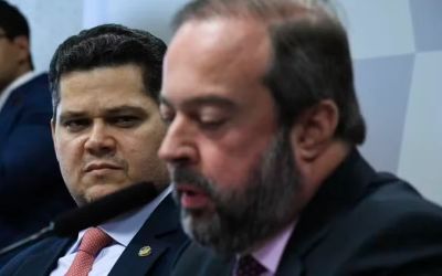  Davi Alcolumbre articula para derrubar Alexandre Silveira do Ministério de Minas e Energia