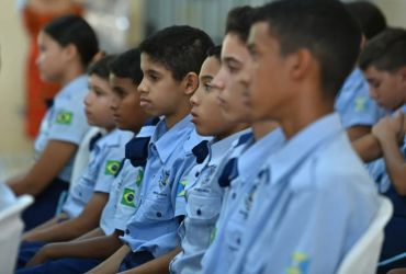 Críticas crescem contra escolas cívico-militares em Minas