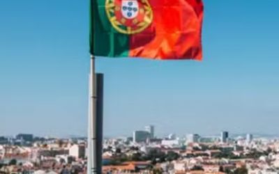 Lei prevê que imigrantes ilegais, entre eles brasileiros, podem ser levados a centro de detenção em Portugal; 'caça' é improvável, diz sindicato
