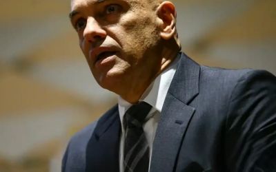 Lucro suspeito com dólar leva Moraes a acionar PF