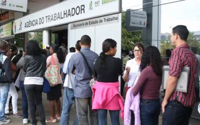 População negra é maioria no mercado de trabalho do DF, mas concentra desemprego e informalidade