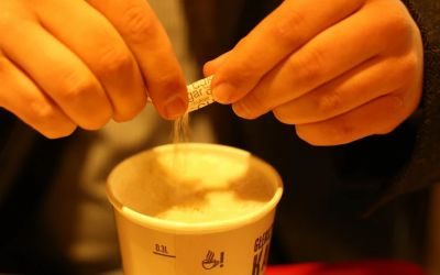 Condenada por tentativa de homicídio após envenenar chefe com chumbinho no café é capturada ao tentar fugir