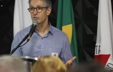 Zema aciona créditos e compensações para reduzir dívida bilionária de Minas com a União