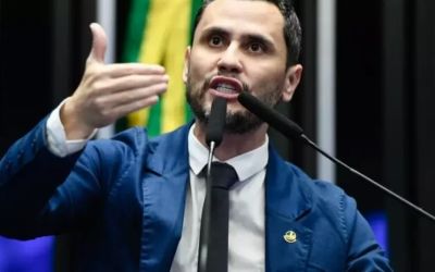 Cleitinho reage à alta de taxas cartoriais em MG