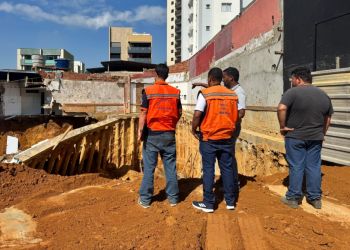 Defesa Civil de Ipatinga atua em ocorrência de desabamento; veja vídeo