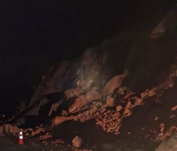 Vídeo: Deslizamento de talude interdita BR-381 em Antônio Dias
