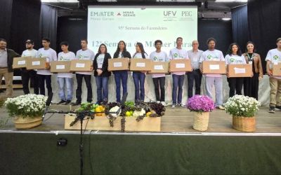Jovens rurais de Minas recebem notebooks para impulsionar gestão nas propriedades