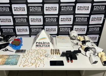 Jovem é preso com armas e drogas após operação em Raul Soares
