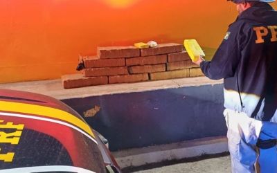 PRF apreende 170 kg de drogas em Abre Campo