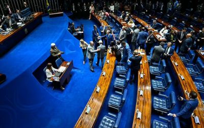 Senado aprova projeto que cria crime de vicaricídio e prevê pena de 20 a 40 anos
