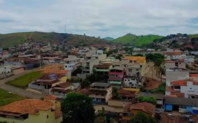 Mulher é esfaqueada no pescoço e morre após discussão em bar de Engenheiro Caldas
