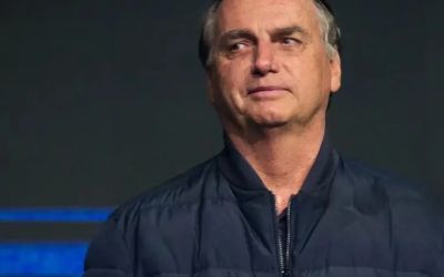 Bolsonaro recorre ao STF para tentar reverter condenação de 27 anos
