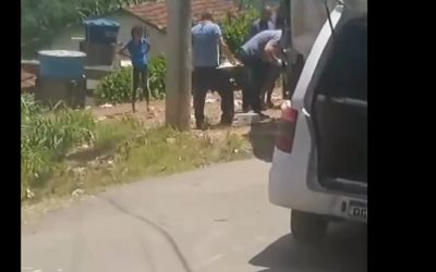 Gari encontra feto em sacola descartada em caçamba de lixo em Ponte Nova