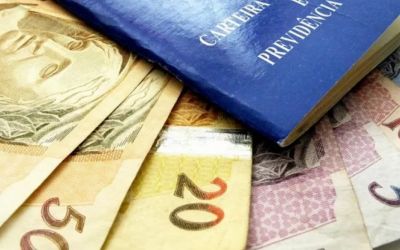 Não recebeu o 13º até 28 de novembro? Veja o que fazer e quais são seus direitos