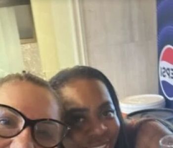  Mães de Virginia e Vini Jr. surgem juntas em encontro descontraído