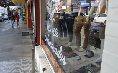 Comércio do Vale do Aço terá horário especial para o Dia dos Namorados