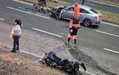 Dono do carro na contramão que matou mulher indo trabalhar é preso bêbado e não diz quem dirigia