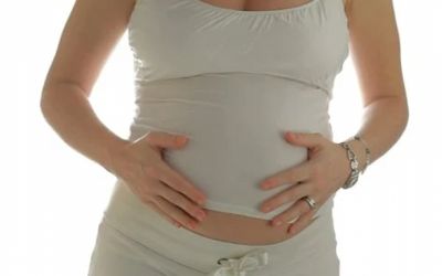 Mulheres brasileiras têm menos filhos e adiam maternidade, diz Censo 2022