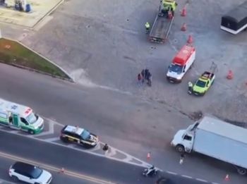 Motociclista fica ferida após colisão com carro na BR-116, em Caratinga