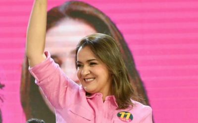 Prefeita de Campo Grande sanciona lei que proíbe mulheres trans em banheiros femininos