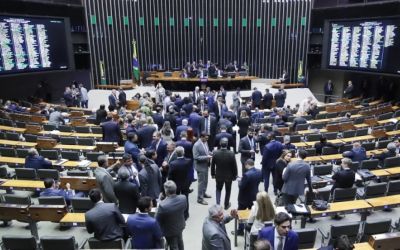 Câmara surpreende e antecipa votação sobre queda do IOF