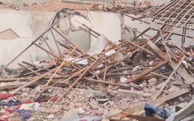  destruição deixada por explosão de depósito de fogos de artifício em São Paulo