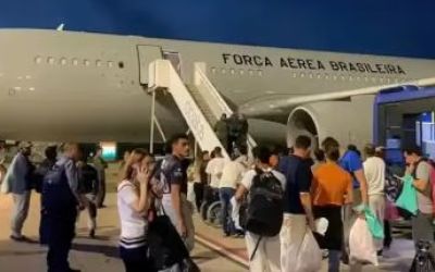 Minas concentra 52% dos brasileiros deportados dos EUA em 11 meses, aponta levantamento