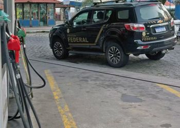 Operação da PF contra lavagem no jogo do bicho tem como alvo postos vinculados à família de Rogério Andrade