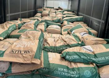 28 toneladas de leite em pó argentino são apreendidas pela PC em Governador Valadares