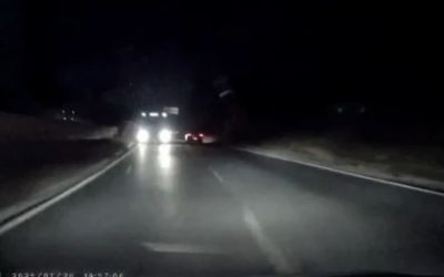 Vídeo: motoristas trafegam na contramão por falha de sinalização em trevo da BR-381 em Caeté