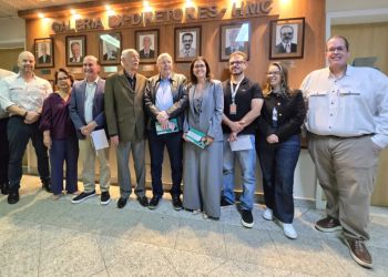 Hospital Márcio Cunha inaugura galeria com nomes de ex-diretores técnicos