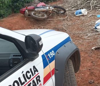 Motocicleta furtada em Manhuaçu é localizada abandonada na zona rural de Reduto