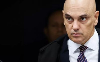 Moraes repreende advogado durante audiência sobre trama golpista