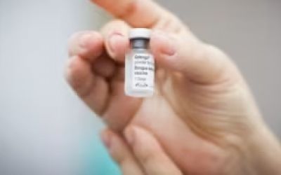 Anvisa aprova vacina brasileira de dose única contra a dengue