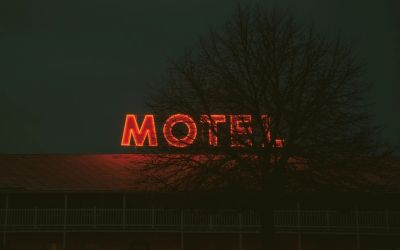 Sem amor e sem dinheiro: ida a motel termina em caso de polícia em Ipatinga