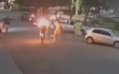 Homem tem corpo incendiado após cobrança de R$ 10 em MG