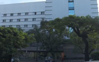 Idosa é deixada em hospital pela família após alta e polícia apura abandono de incapaz